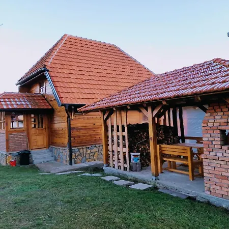 Kuca Karajic Σπίτι διακοπών Kremna